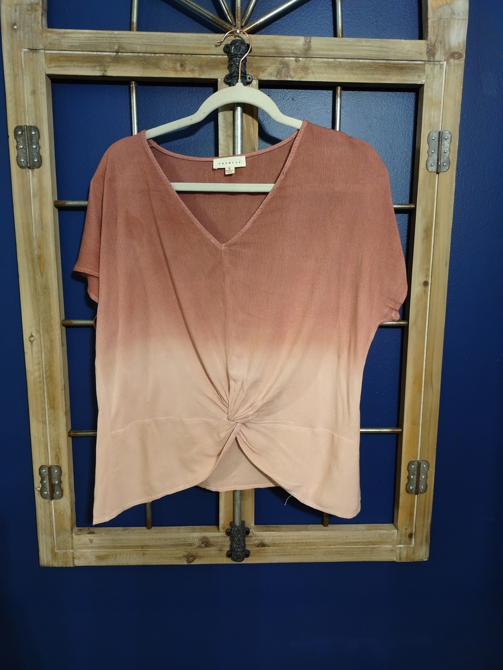 Promesa Rust to Blush Twist-Front V-Neck Tee